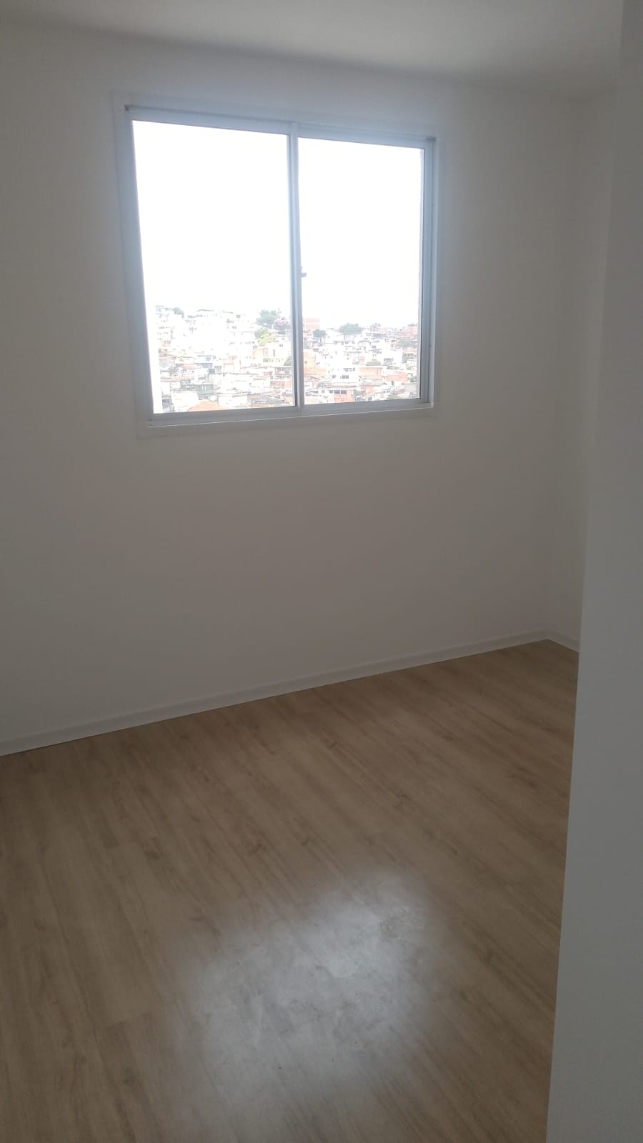 Lindo apartamento na Avenida Cupecê 410 mil